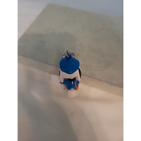 Vintage Peanuts UFS Snoopy Mailman holding Valentine Card W/Heart Keychain 2.5" - Picture 7 of 13